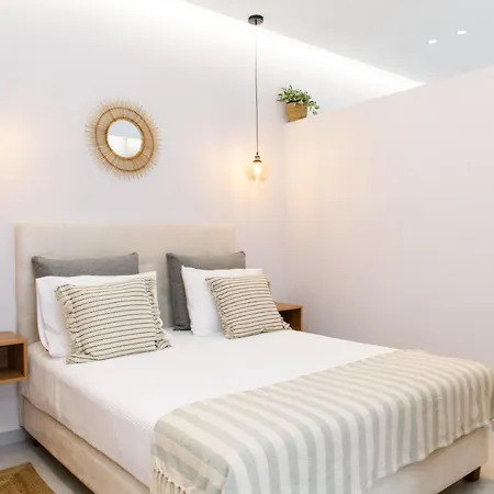 Holiday home Olivia's House