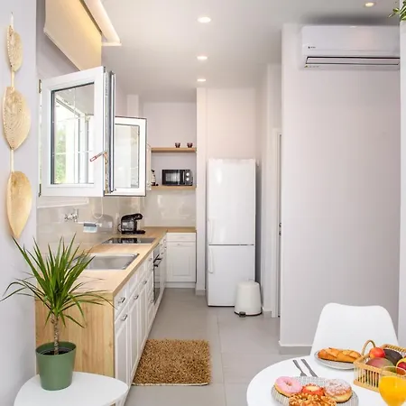 Holiday home Olivia's House *